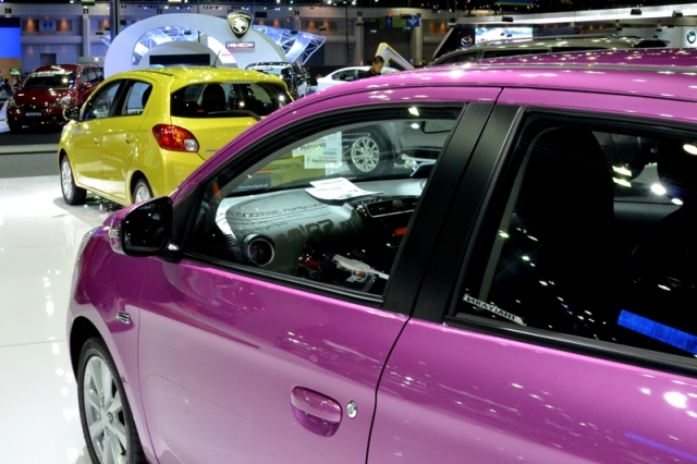 Motor Expo จะพาไปชม รถยนต์ Eco-car รุ่นเด่นของแต่ละค่าย บางคันก็เป็นรุ่น Limited Edition ผลิตจำนวนจำกัด ซึ่งถือว่าเป็นรุ่นที่ได้รับการพัฒนาล่าสุด เพื่อให้สมกับเป็นรถยนต์สำหรับคนเมือง ในยุค 2015