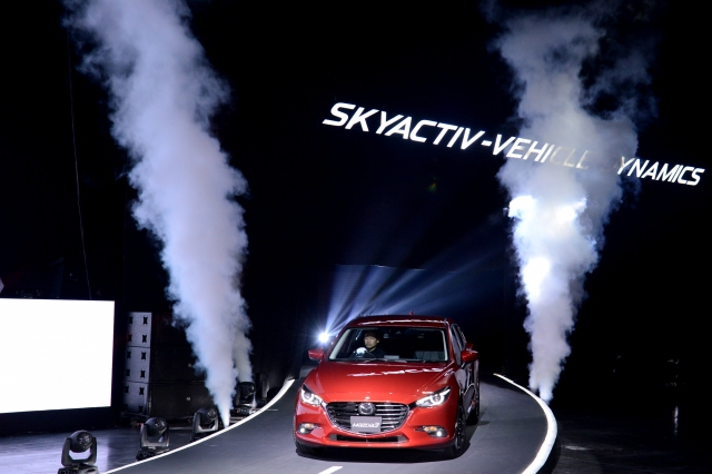 มาซดา3 ถือเป็นรถยนต์รุ่นหลักของมาซดามาตลอดทั้งในประเทศไทยและในระดับโลก เพราะรถรุ่นนี้มียอดขายทั่วโลกไปแล้วกว่า 5 ล้านคัน และในประเทศไทย มาซดา3 ถือเป็นรุ่นหลักสำคัญของเราเสมอมาด้วยยอดขายกว่า 62,000 คัน นับตั้งแต่เปิดตัวครั้งแรกเมื่อ ปี 2547 การเปิดตัวมาซดา