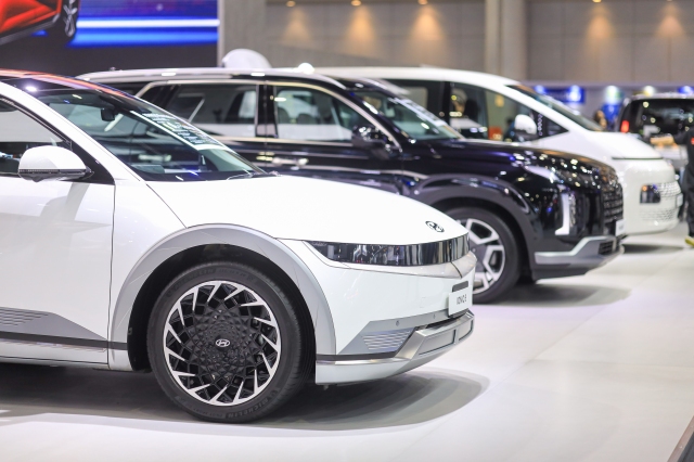 คู่มือแนะนำประเภทรถยนต์ ประเภทรถยอดนิยม แนะนำรุ่นเด่นในแต่ละประเภท ทั้ง SUV, PPV, MPV, Pickup, ECO Car, EV และ Luxury Cars เหมาะกับมือใหม่ที่อยากเลือกซื้อรถที่ถูกใจ